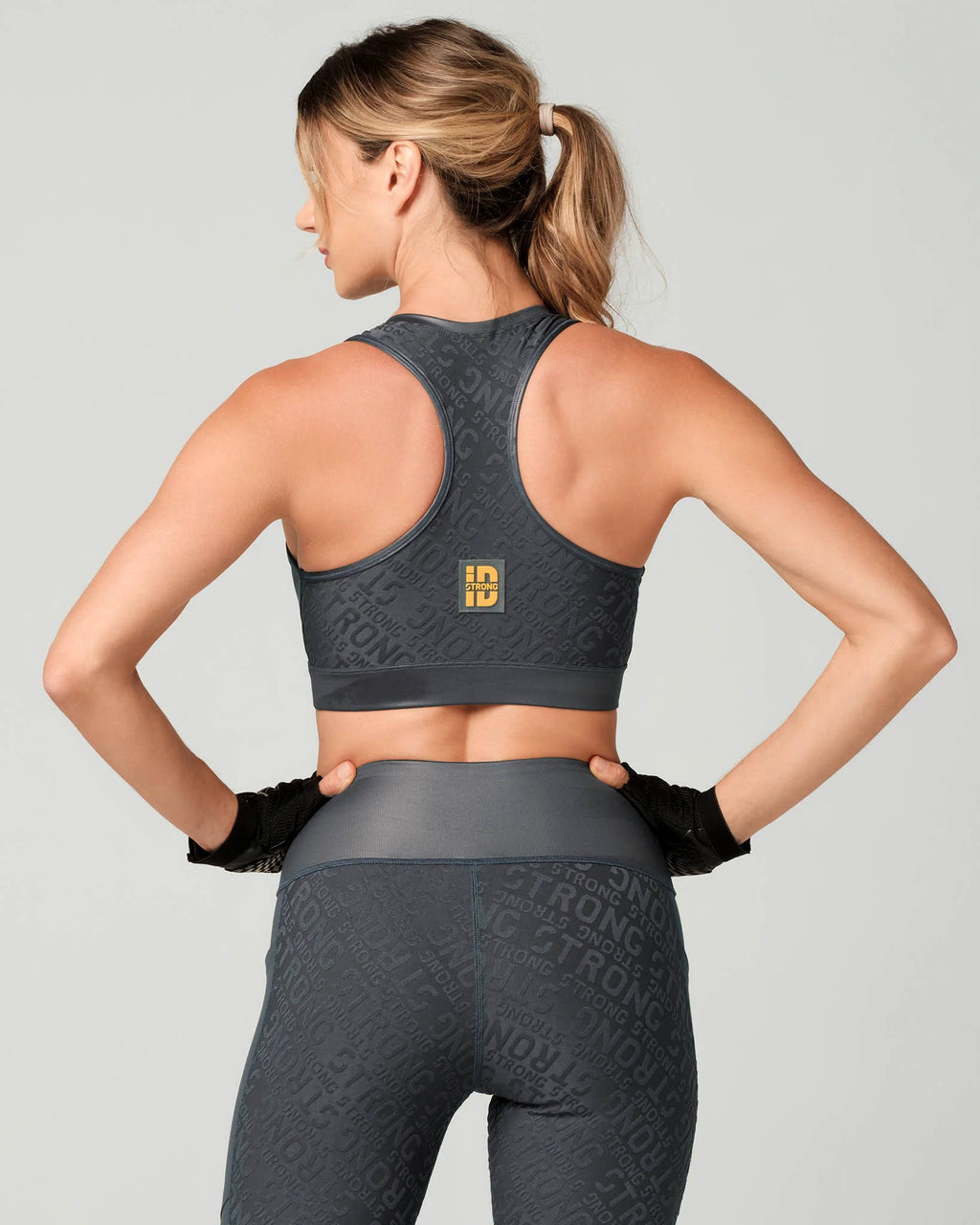 Strong Everyday High Neck Bra Z9