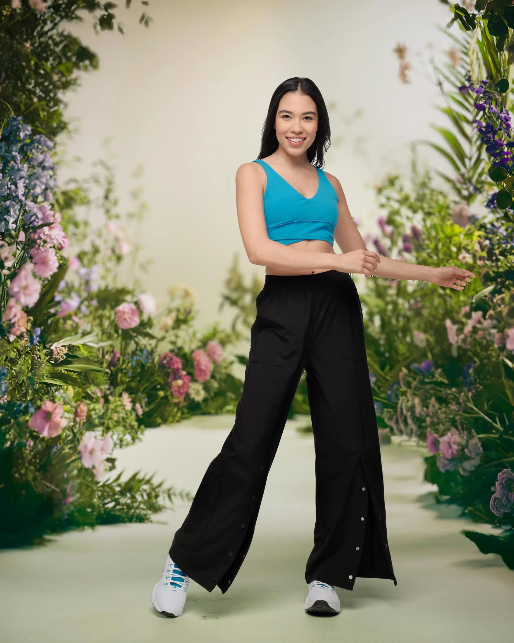 Zumba Explore Wide Leg Woven Pants B7