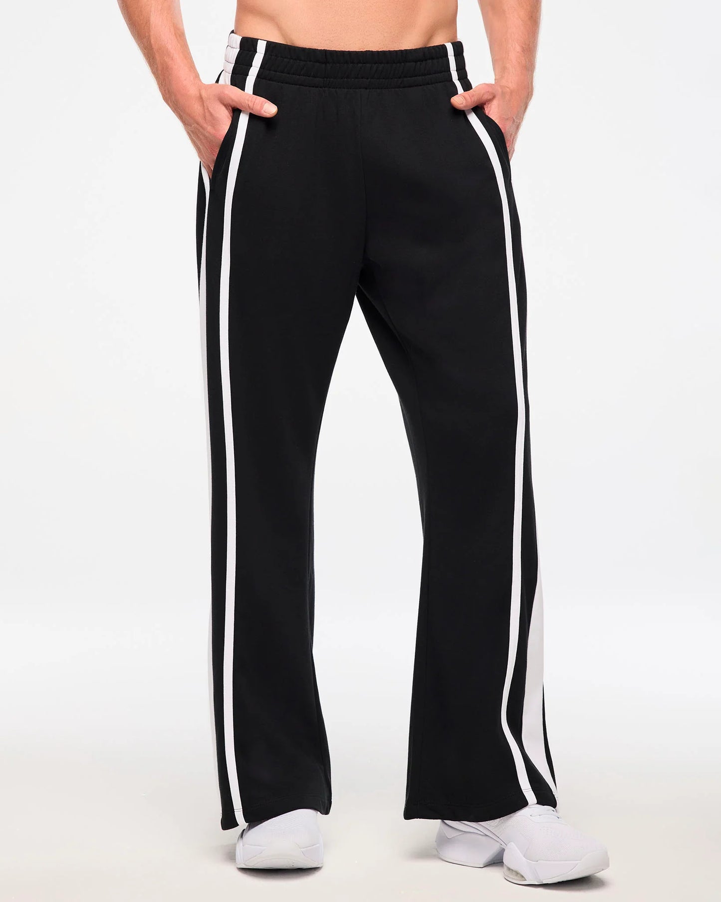 Zumba Haus Knit Flared Leg Sweatpants Z3