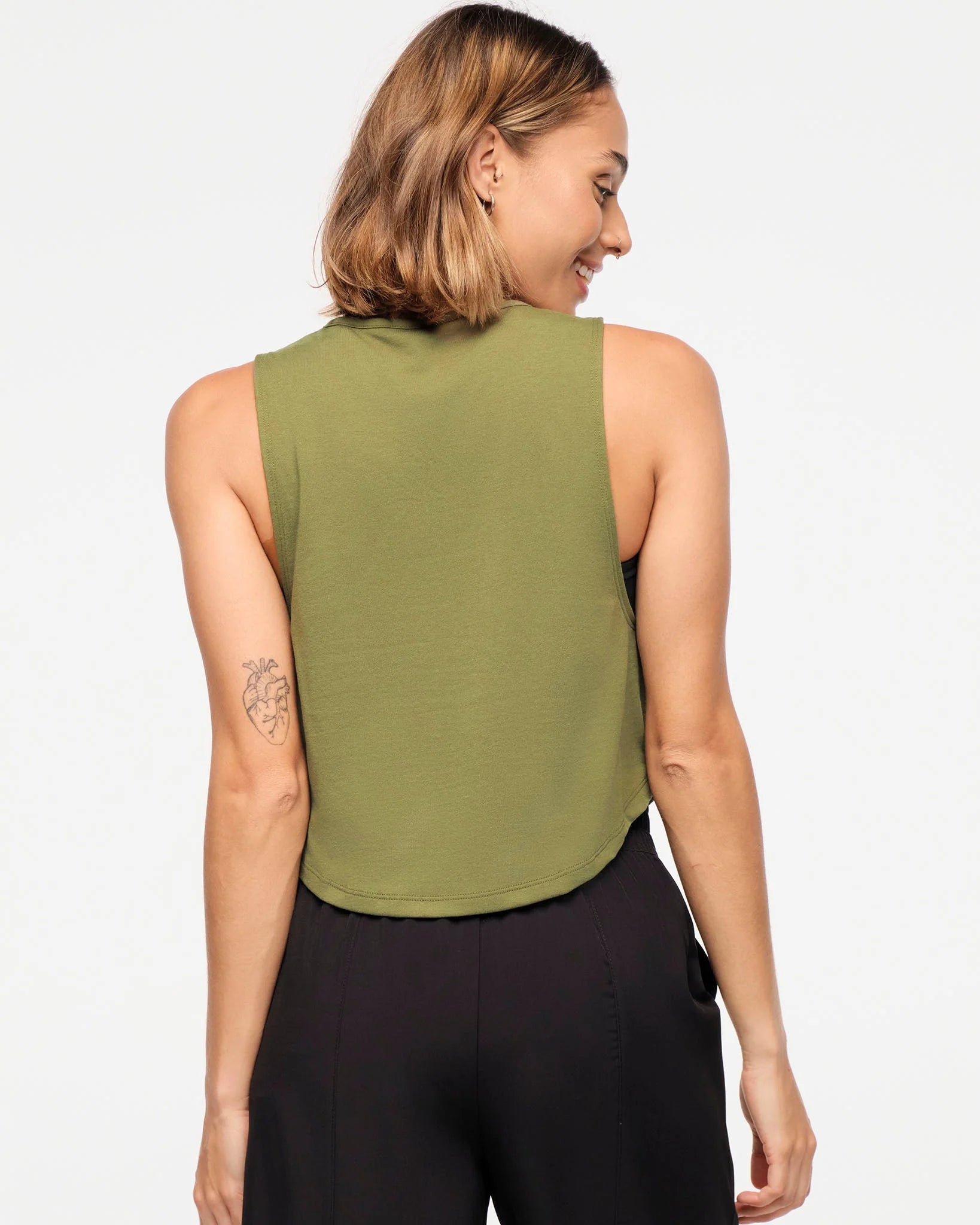 Zumba Explore Round Hem Muscle Tank B15