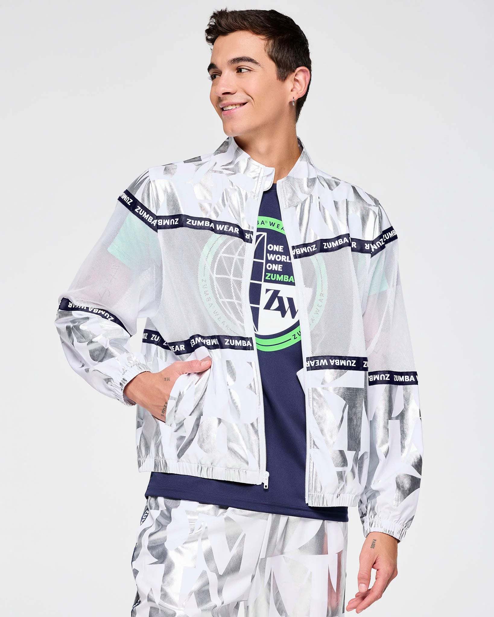 ◆3月新作◆Zumba Out Loud Woven Jacket With Mesh Inserts Zumba Out Loud Woven Jacket With Mesh Inserts B2