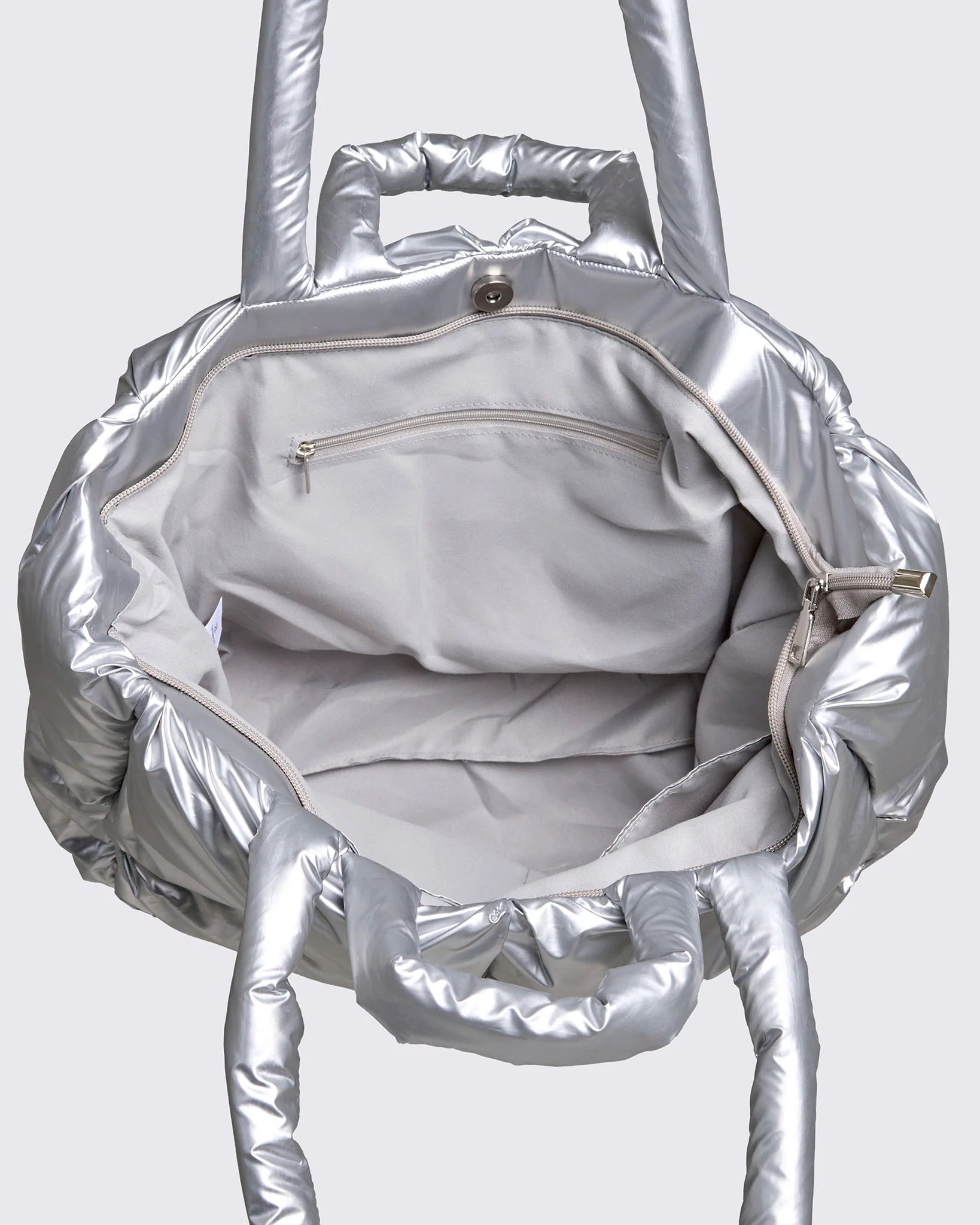 Zumba Runway Puffer Tote B22